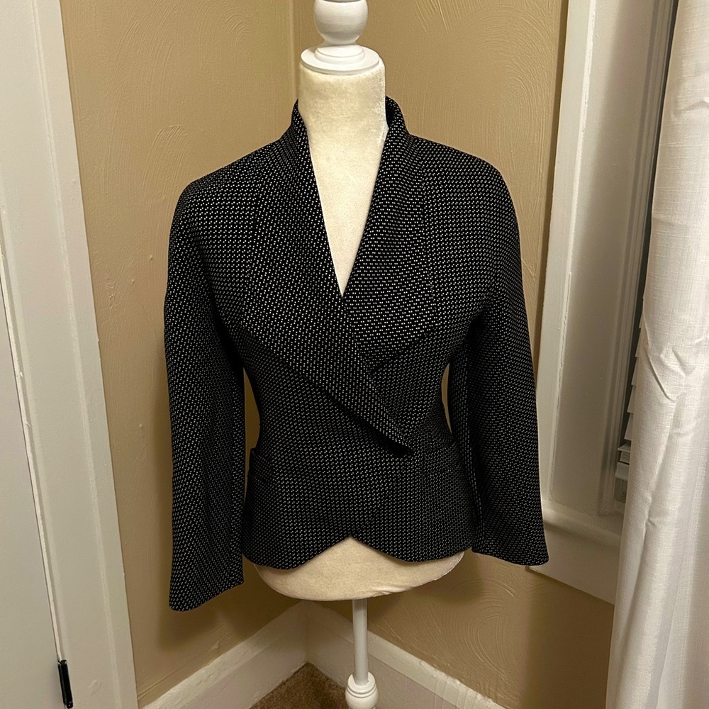 Vintage, black and white tweed jacket… Stylish cut